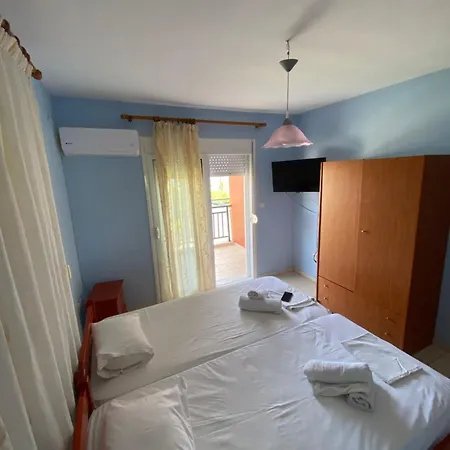 Nelli Apartment *